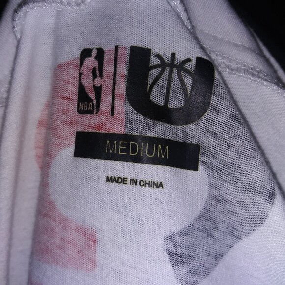 NBA Chicago Bulls Long Sleeve Hooded Drawstring Button Up Shirt Size Med - Picture 6 of 12